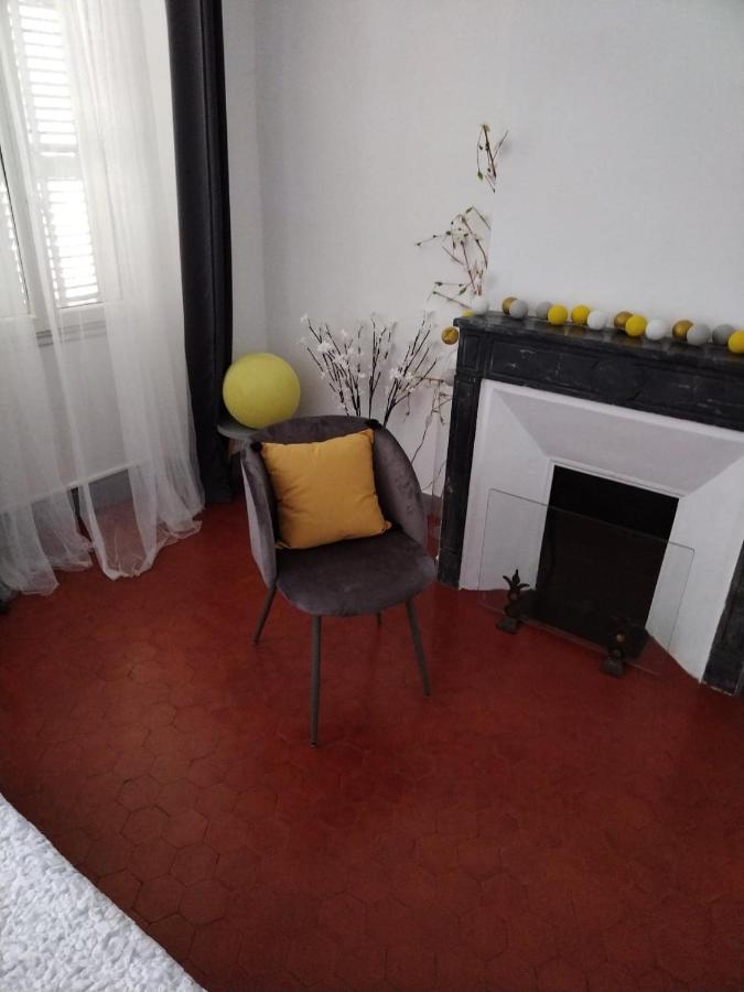La Plaine Cours Julien: Creative Quarter Private Room Marseille Exterior photo