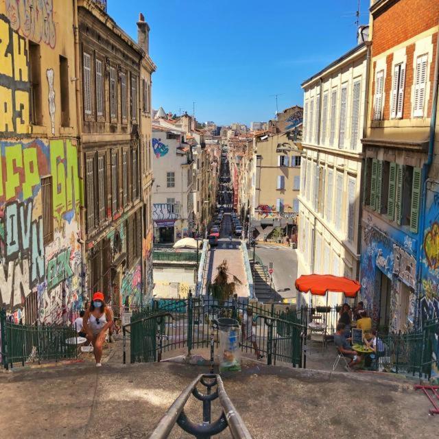 La Plaine Cours Julien: Creative Quarter Private Room Marseille Exterior photo
